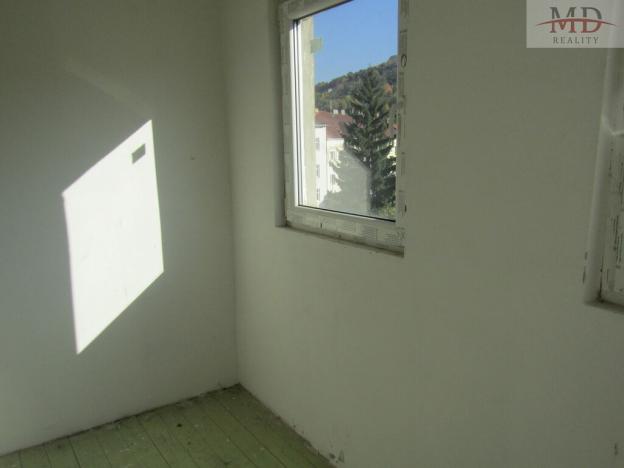 Prodej bytu 2+1, Trmice, 71 m2