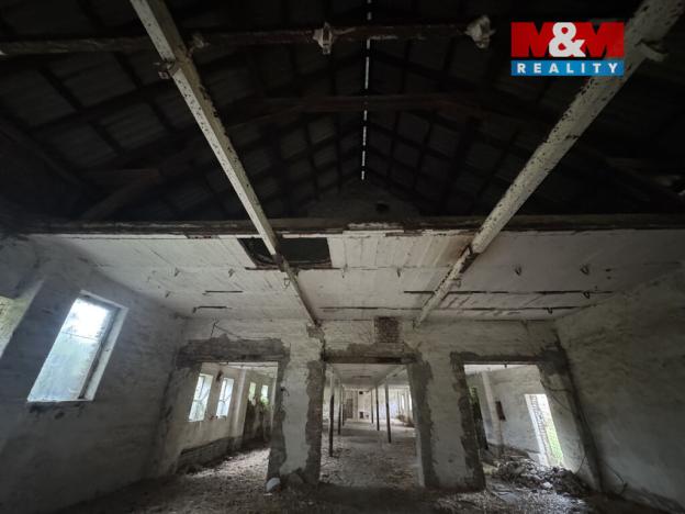 Pronájem zemědělské usedlosti, Luže - Dobrkov, 400 m2