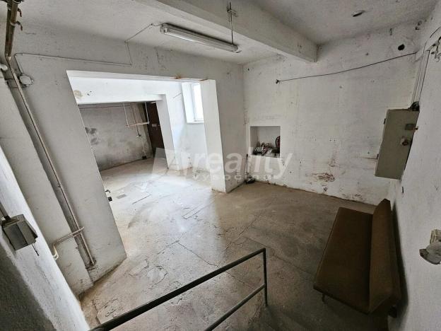 Pronájem výrobních prostor, Jihlava, třída Legionářů, 167 m2