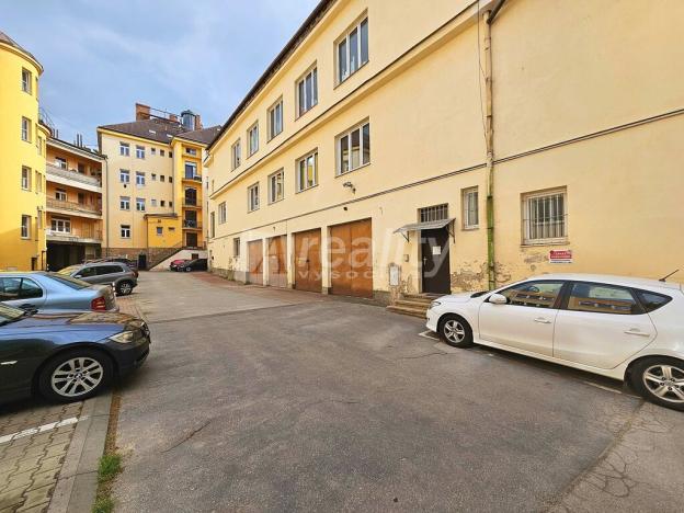Pronájem výrobních prostor, Jihlava, třída Legionářů, 167 m2