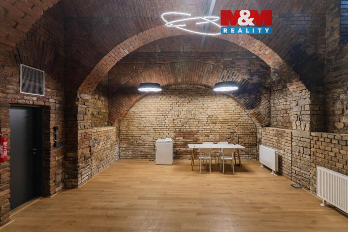 Prodej komerční nemovitosti, Kroměříž, Tovačovského, 43 m2