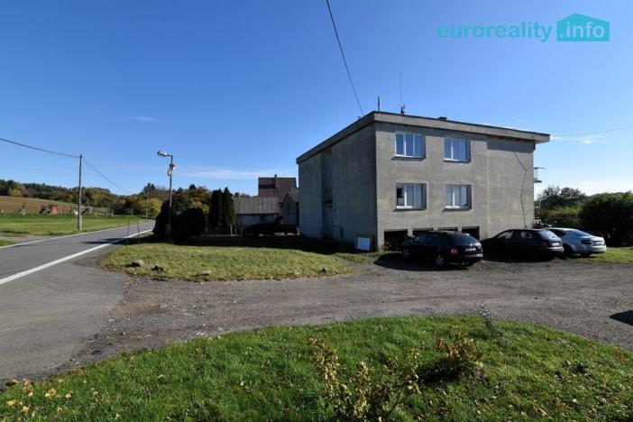 Prodej bytu 3+1, Veselice, 70 m2