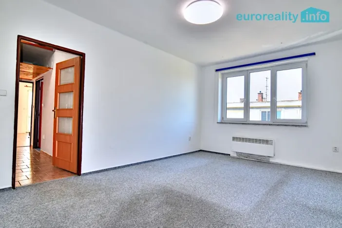 Prodej bytu 3+1, Veselice, 70 m2