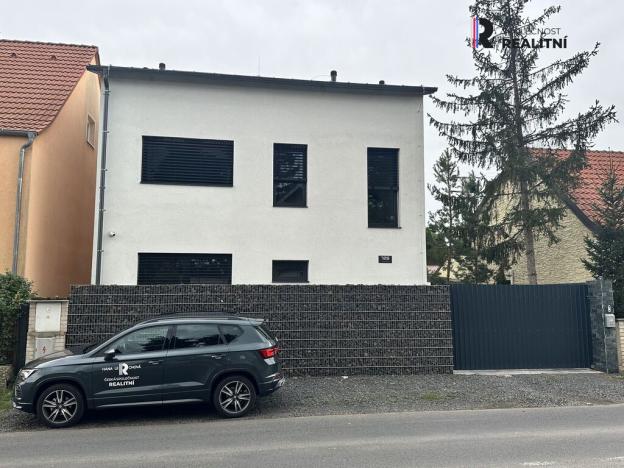 Pronájem bytu 1+kk, Žatec, Lounská, 22 m2