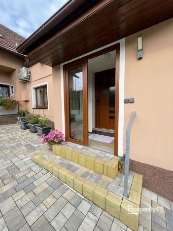 Pronájem bytu 3+1, Stochov, Osvobození, 103 m2