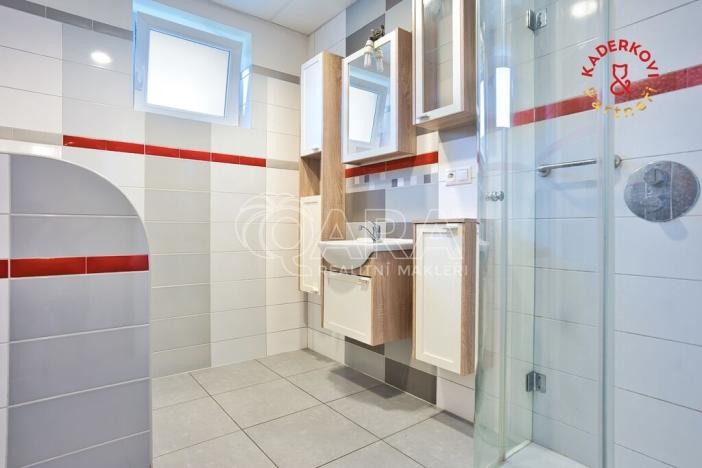 Prodej rodinného domu, Pamětice, 227 m2