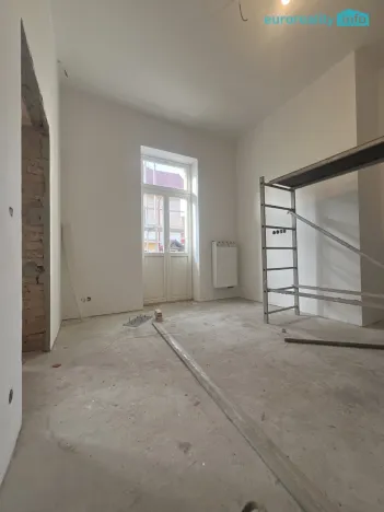 Prodej bytu 1+1, Mariánské Lázně, Hlavní třída, 30 m2