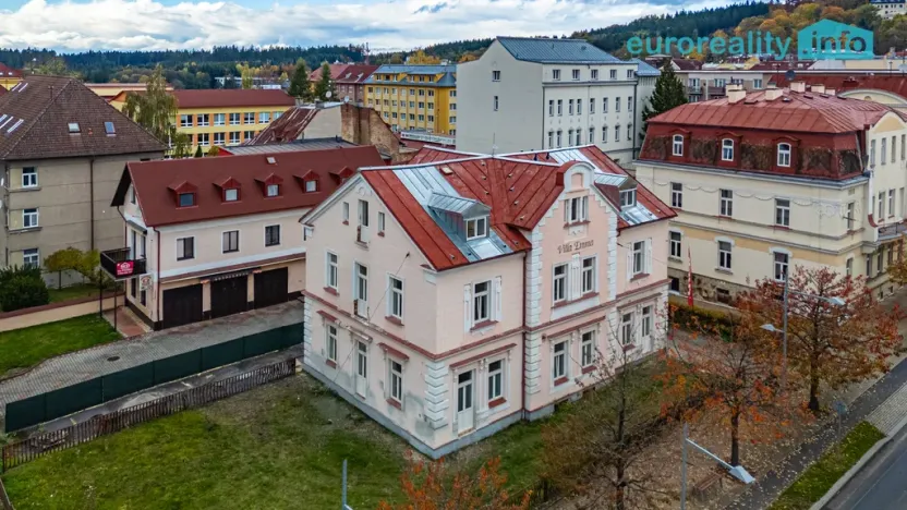 Prodej bytu 1+kk, Mariánské Lázně, Hlavní třída, 31 m2