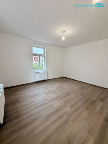 Prodej bytu 1+kk, Mariánské Lázně, Hlavní třída, 31 m2