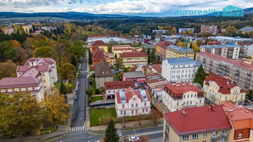 Prodej bytu 1+kk, Mariánské Lázně, Hlavní třída, 31 m2
