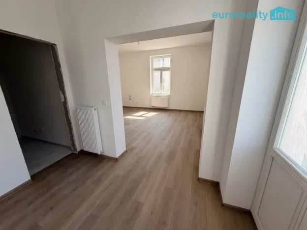 Prodej bytu 2+kk, Mariánské Lázně, Hlavní třída, 56 m2