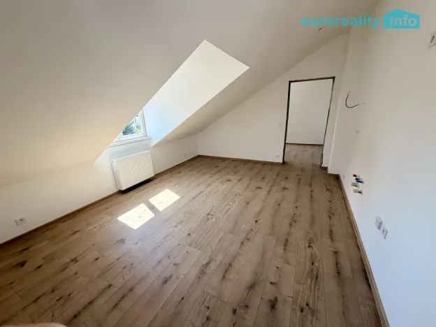 Prodej bytu 2+kk, Mariánské Lázně, Hlavní třída, 47 m2