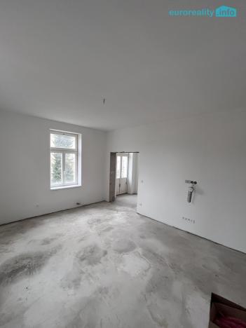 Prodej bytu 2+kk, Mariánské Lázně, Hlavní třída, 52 m2