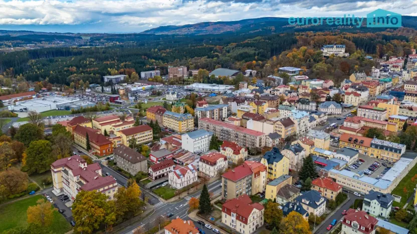 Prodej bytu 2+kk, Mariánské Lázně, Hlavní třída, 52 m2