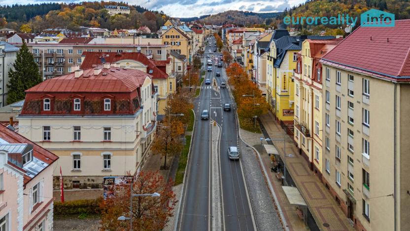 Prodej bytu 1+kk, Mariánské Lázně, Hlavní třída, 32 m2