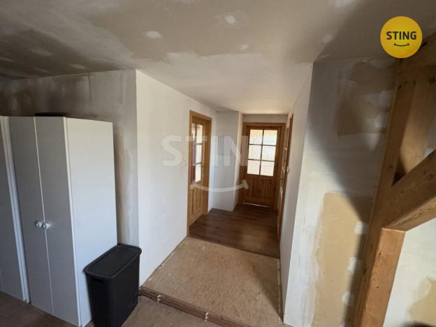 Prodej rodinného domu, Mojné - Černice, 170 m2