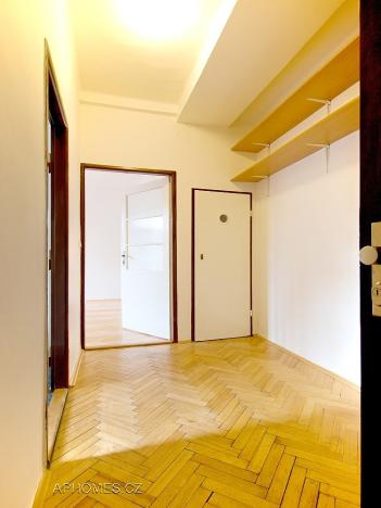 Pronájem bytu 1+1, Praha - Dejvice, Nikoly Tesly, 50 m2