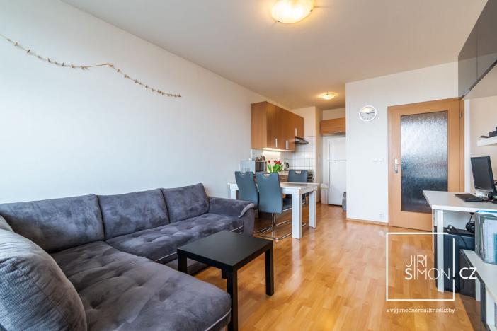 Pronájem bytu 2+kk, Praha - Řepy, Skuteckého, 52 m2