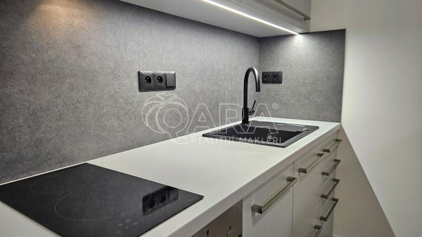 Pronájem bytu 1+kk, Praha - Třebonice, Do zahrádek II, 25 m2