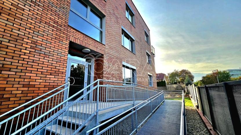 Pronájem bytu 1+kk, Praha - Třebonice, Do zahrádek II, 25 m2