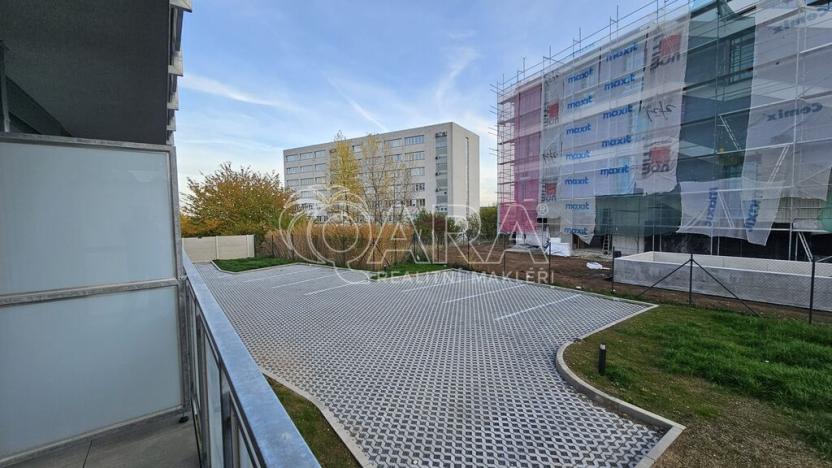 Pronájem bytu 1+kk, Praha - Třebonice, Do zahrádek II, 25 m2