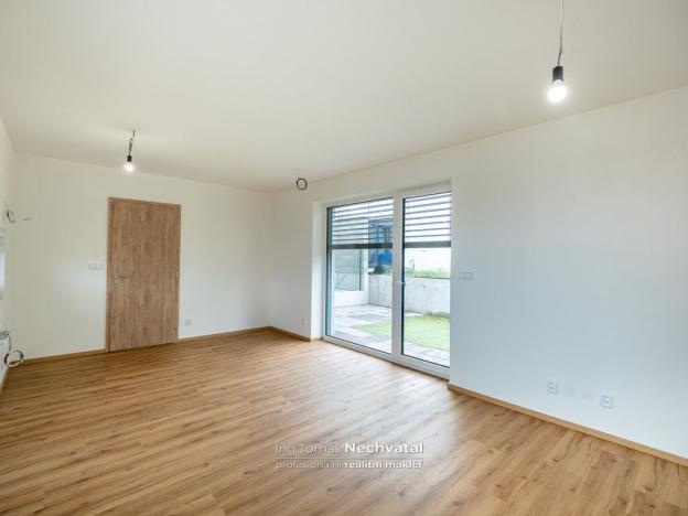 Prodej bytu 1+kk, Nemojany, 32 m2