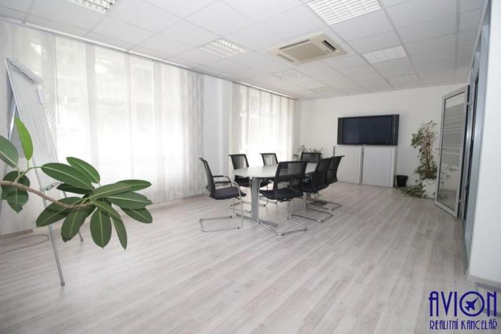 Pronájem kanceláře, Praha - Smíchov, Bozděchova, 103 m2