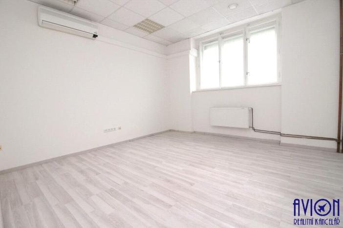 Pronájem kanceláře, Praha - Smíchov, Bozděchova, 103 m2