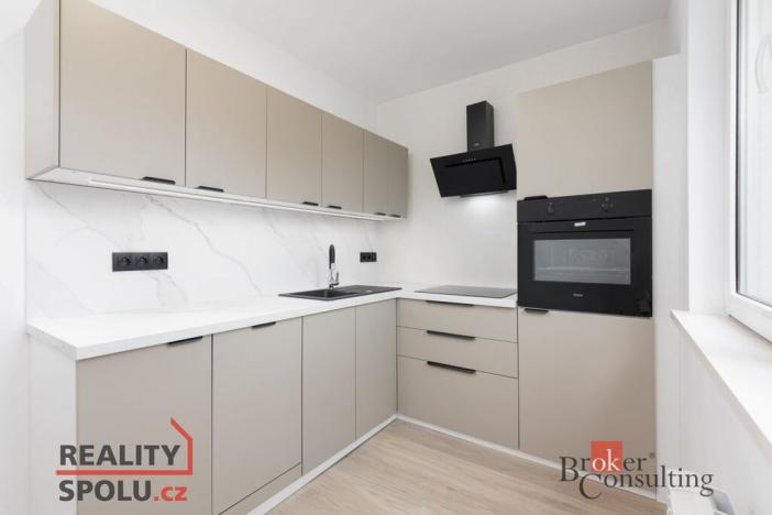 Pronájem bytu 3+1, Karviná - Mizerov, Majakovského, 56 m2