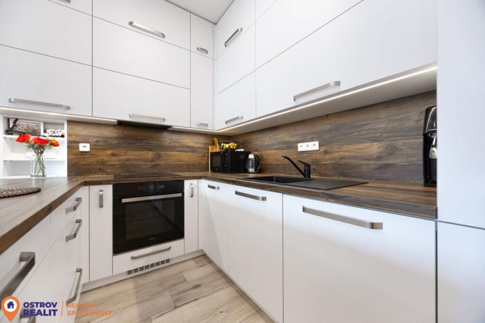 Prodej bytu 3+kk, Olomouc - Hejčín, Erenburgova, 61 m2