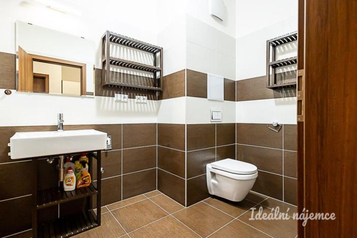 Pronájem bytu 2+kk, Praha - Malešice, Počernická, 57 m2