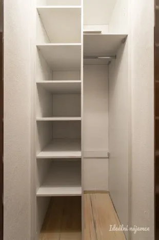 Pronájem bytu 2+kk, Praha - Bohnice, Hlivická, 35 m2