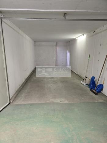 Pronájem garáže, Praha, Nušlova, 18 m2