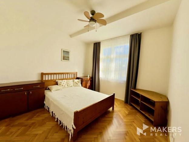 Pronájem bytu 2+kk, Praha - Vinohrady, Pod Zvonařkou, 42 m2