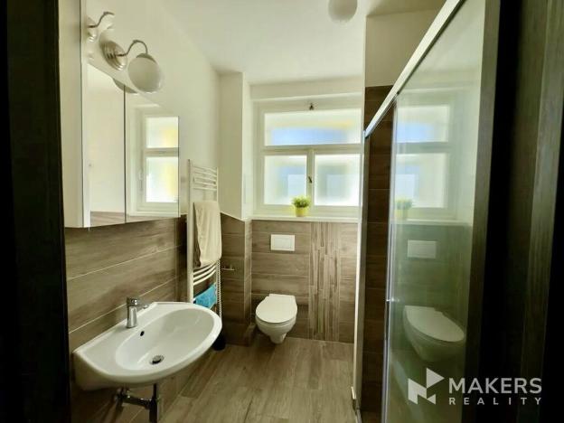 Pronájem bytu 2+kk, Praha - Vinohrady, Pod Zvonařkou, 42 m2