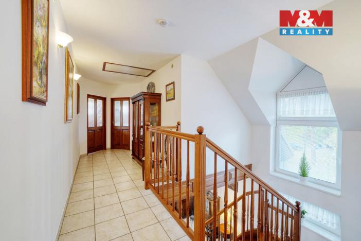 Prodej rodinného domu, Veleň - Mírovice, Na návsi, 478 m2