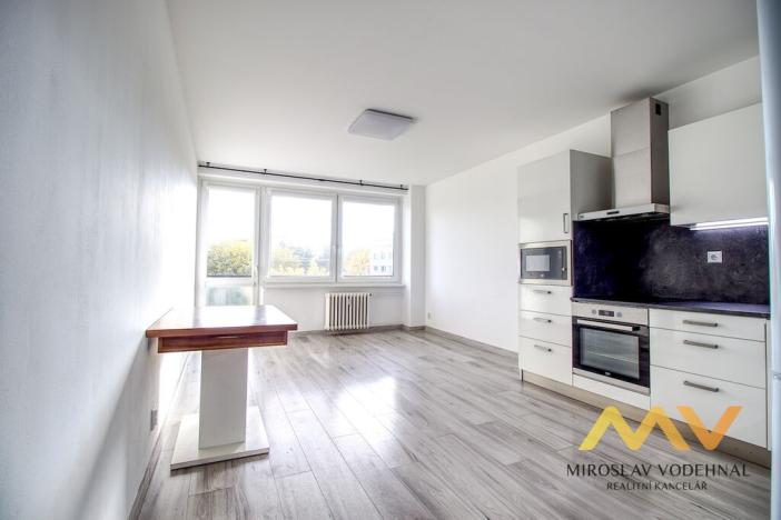 Pronájem bytu 4+kk, Hradec Králové - Nový Hradec Králové, Čajkovského, 82 m2