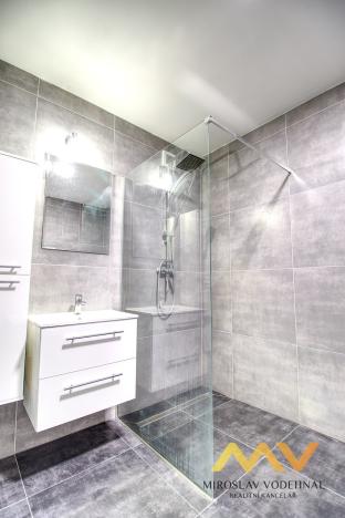 Pronájem bytu 4+kk, Hradec Králové - Nový Hradec Králové, Čajkovského, 82 m2