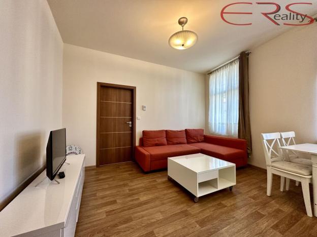 Pronájem bytu 2+kk, Jablonec nad Nisou, Máchova, 44 m2