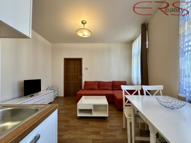 Pronájem bytu 2+kk, Jablonec nad Nisou, Máchova, 44 m2