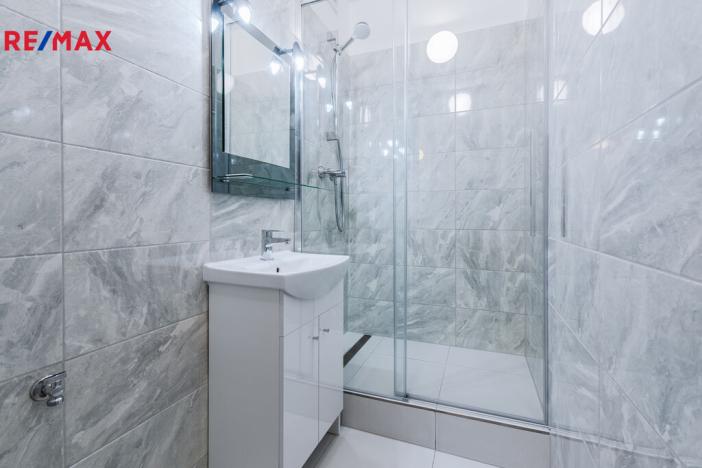 Pronájem bytu 1+kk, Praha - Troja, Sosnovecká, 29 m2