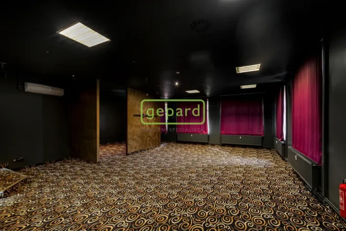 Pronájem obchodního prostoru, Liberec - Liberec XIII-Nové Pavlovice, Generála Svobody, 527 m2