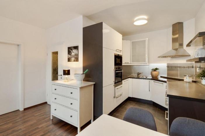 Pronájem bytu 2+kk, Praha - Žižkov, Biskupcova, 54 m2