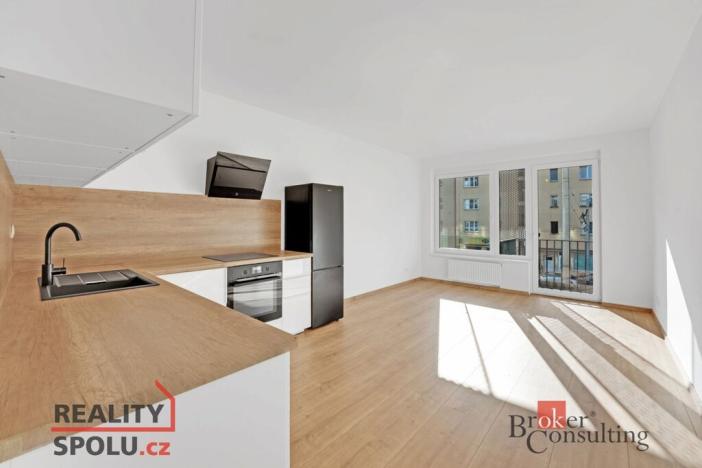 Pronájem bytu 2+kk, Praha - Vysočany, Kolbenova, 53 m2