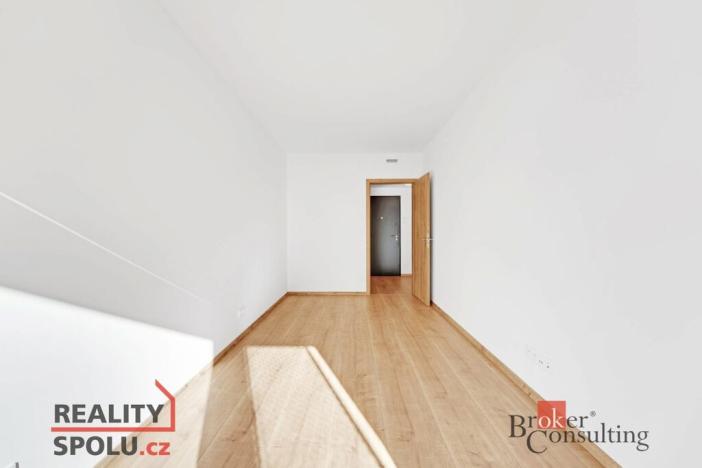 Pronájem bytu 2+kk, Praha - Vysočany, Kolbenova, 53 m2