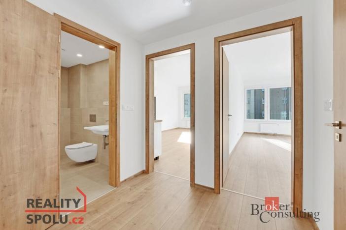 Pronájem bytu 2+kk, Praha - Vysočany, Kolbenova, 53 m2