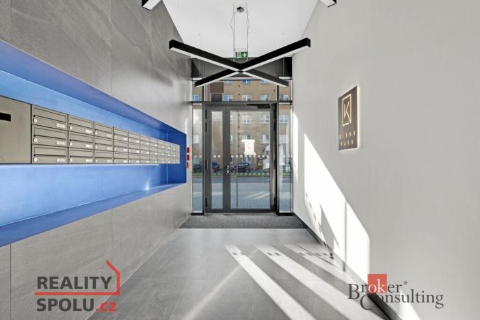 Pronájem bytu 2+kk, Praha - Vysočany, Kolbenova, 53 m2