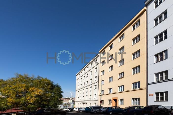 Pronájem bytu 1+kk, Praha - Nusle, U křížku, 30 m2