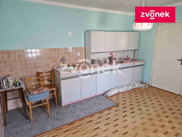 Prodej rodinného domu, Břestek, 360 m2