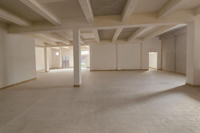 Pronájem skladu, Králův Dvůr, Tovární, 1000 m2